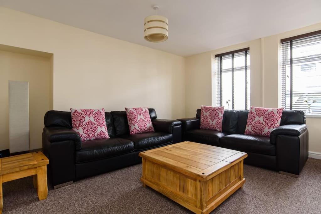 Вилла Colliers House Abercanaid Экстерьер фото